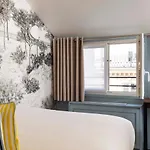 Hotel La Canopée 3*