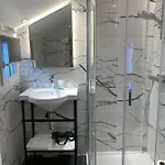 La Canopée Hotel 3*